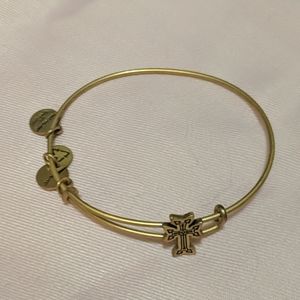 Cross Alex and Ani
